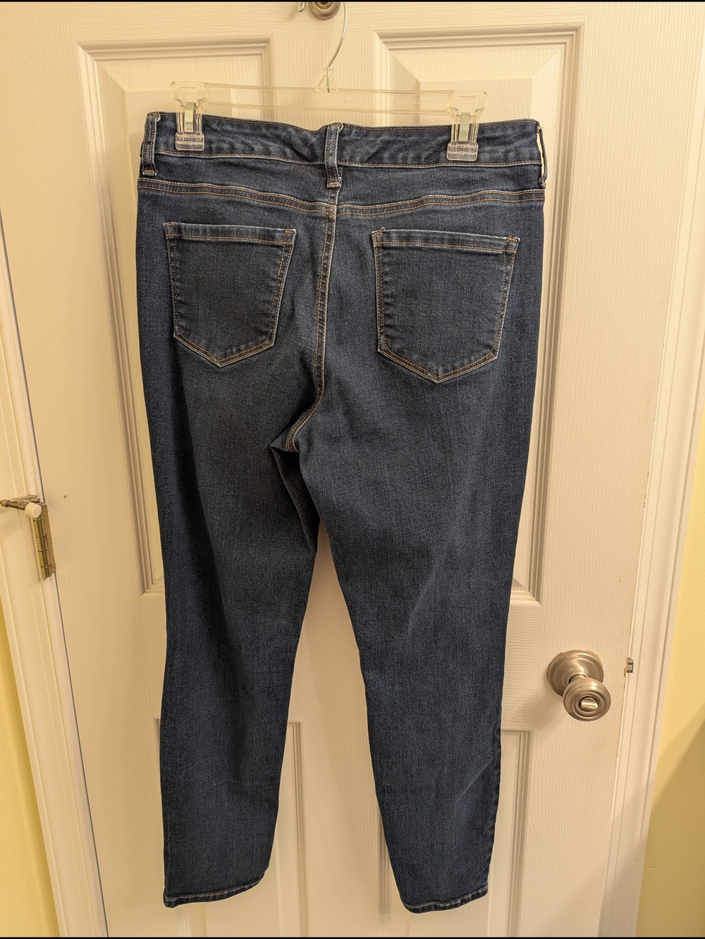 Crown And Ivy Dark Wash Skinny Jeans for Women - Picture 3 of 3